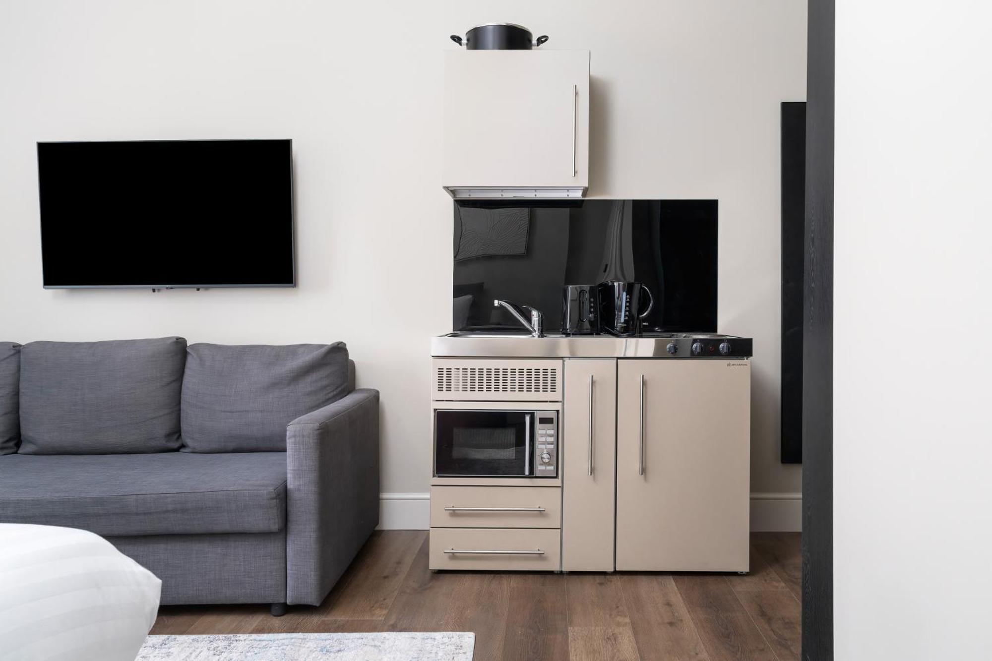 Willesden Apartment